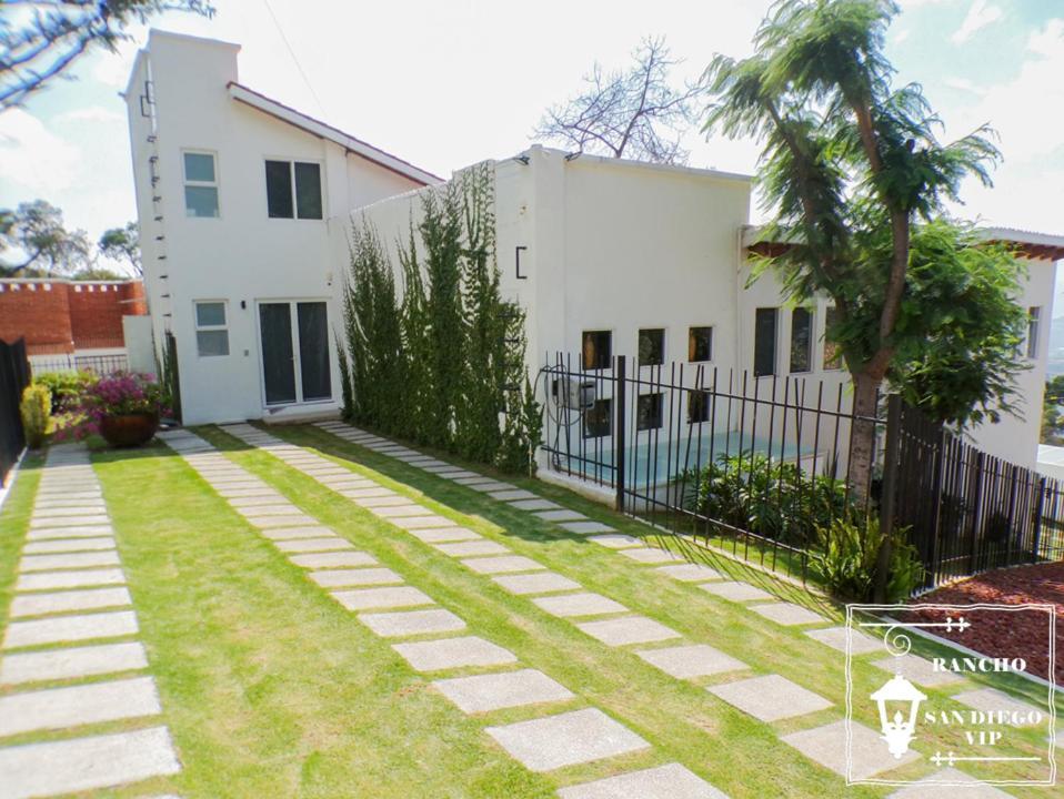 Rancho San Diego, Villa Llena De Vida Vip 伊斯塔潘德拉萨尔 外观 照片