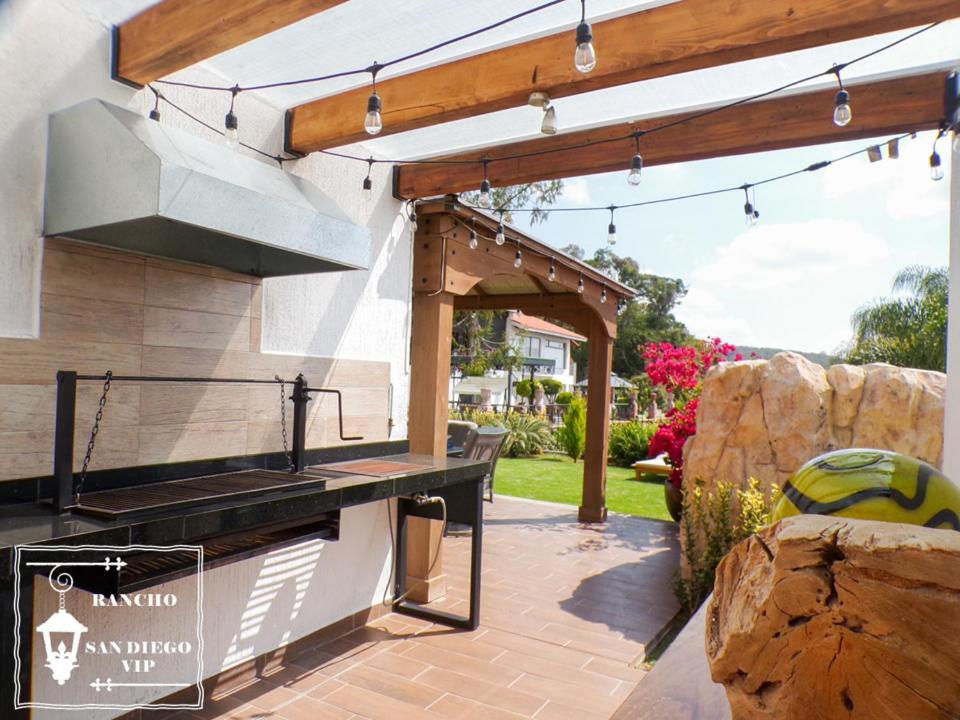 Rancho San Diego, Villa Llena De Vida Vip 伊斯塔潘德拉萨尔 外观 照片