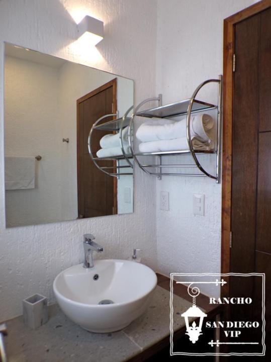 Rancho San Diego, Villa Llena De Vida Vip 伊斯塔潘德拉萨尔 外观 照片